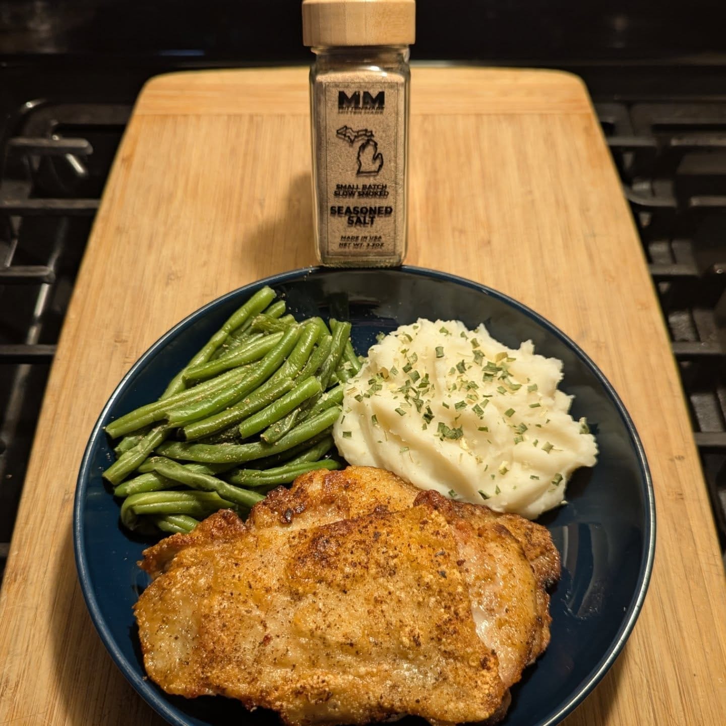 CAST IRON CRISPY CHICKEN THIGHS